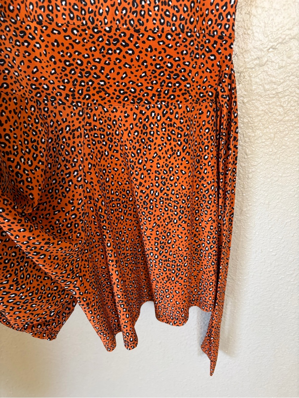 Orange Leopard-Print jumpsuit romper women’s Size M - Picture 6 of 11